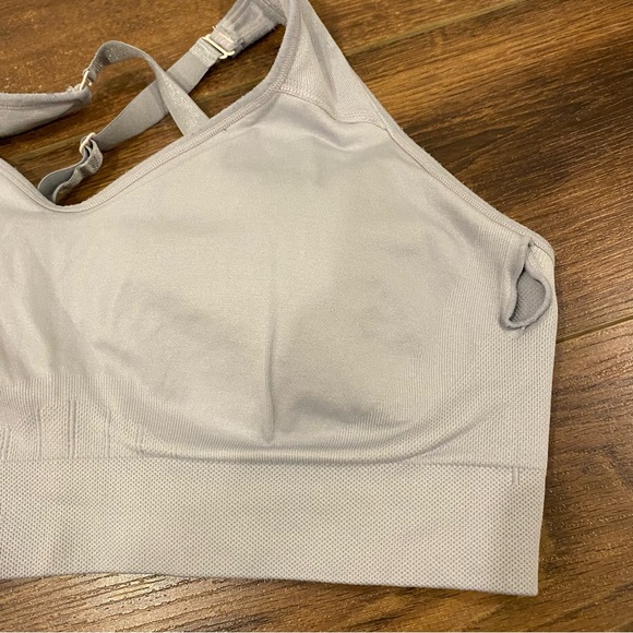 Puma sports bra - Picture 4 of 7